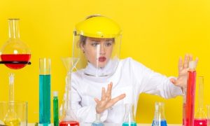 Этюды и эксперименты с веселящим газом: как это влияет на творчество?
